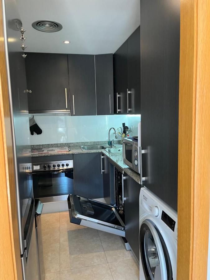 Appartement Standing 58M Plage A 3Mn En Voiture Roses Eksteriør bilde